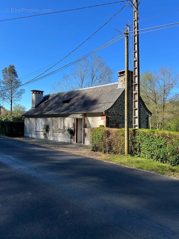 Maison à ALBIGNAC