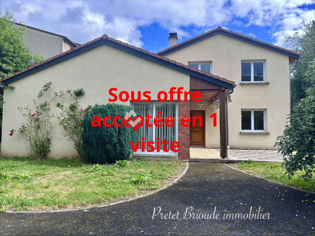 Maison à MASSIAC