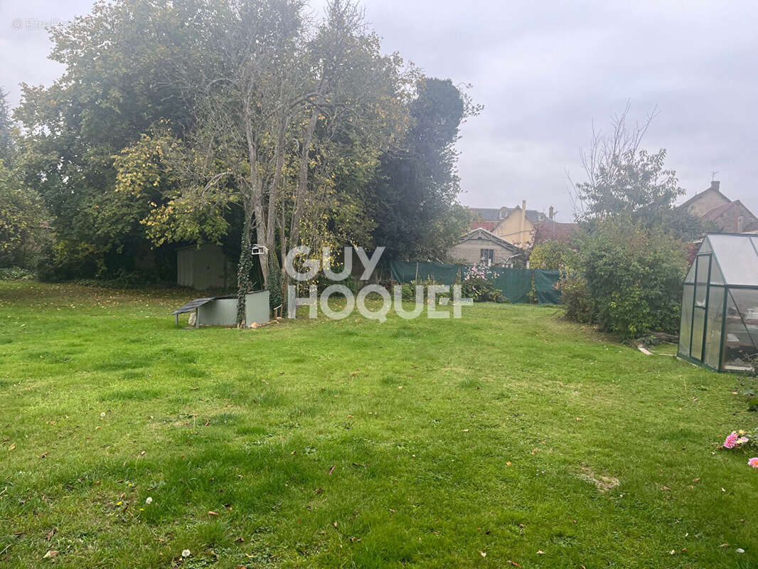 Terrain à ACQUIGNY