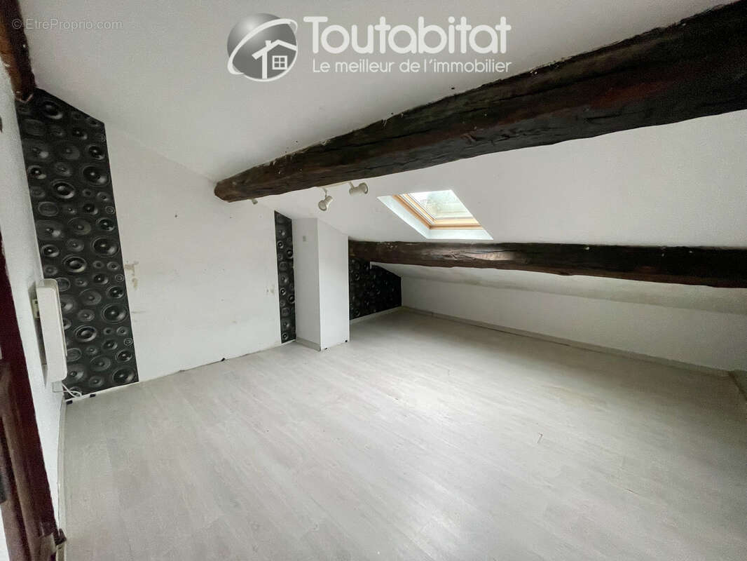 Appartement à CHARLEVILLE-MEZIERES