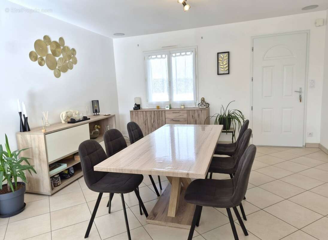 Maison à CHEMILLE