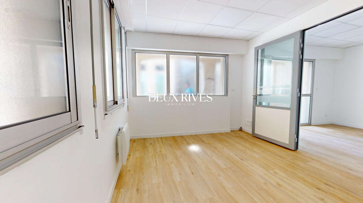 Commerce 56 m² à Nantes  - photo 3
