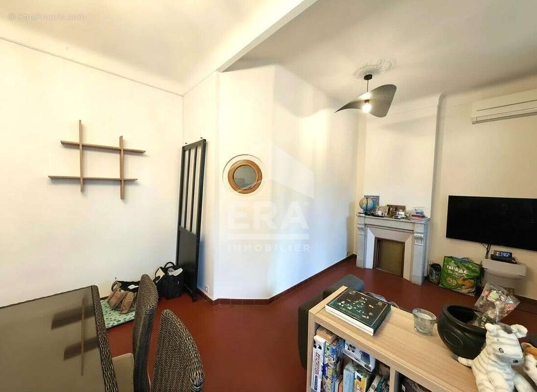 Appartement à MARSEILLE-5E