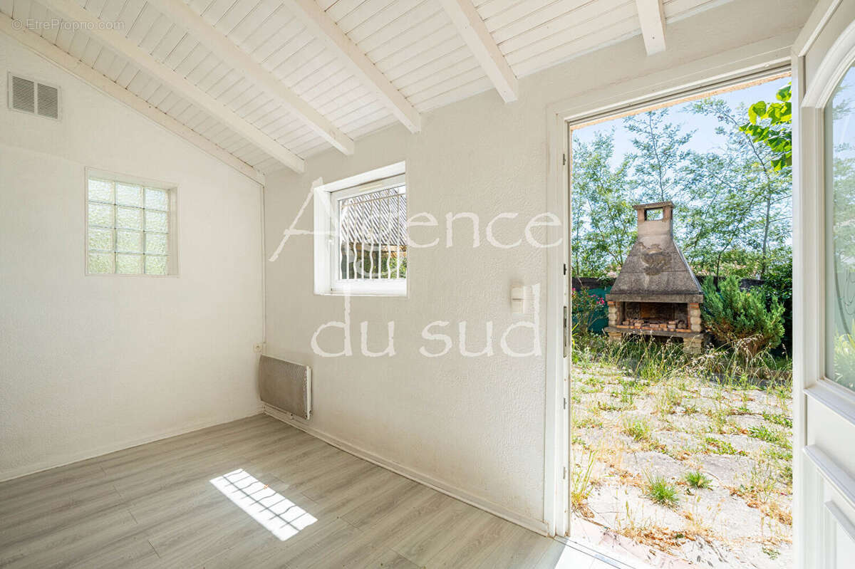 Appartement à CADOLIVE