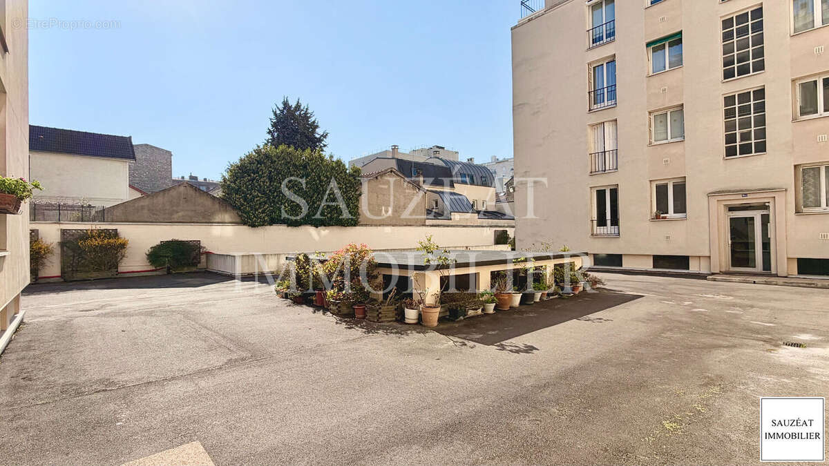 Appartement à MONTROUGE