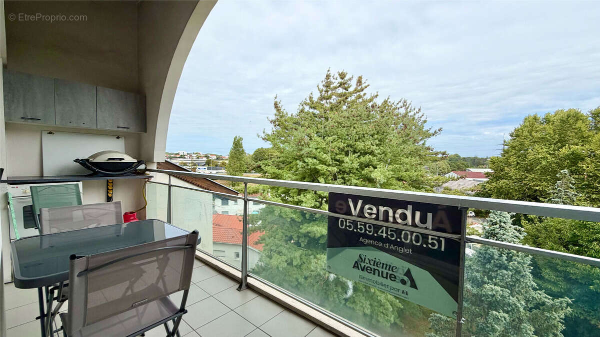 ANGLET - Quartier Hardoy - T4 duplex de 80 m² avec balcon et cave - photo 11