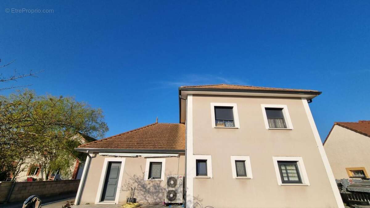 Maison 150 m² à Alleriot  - photo 4