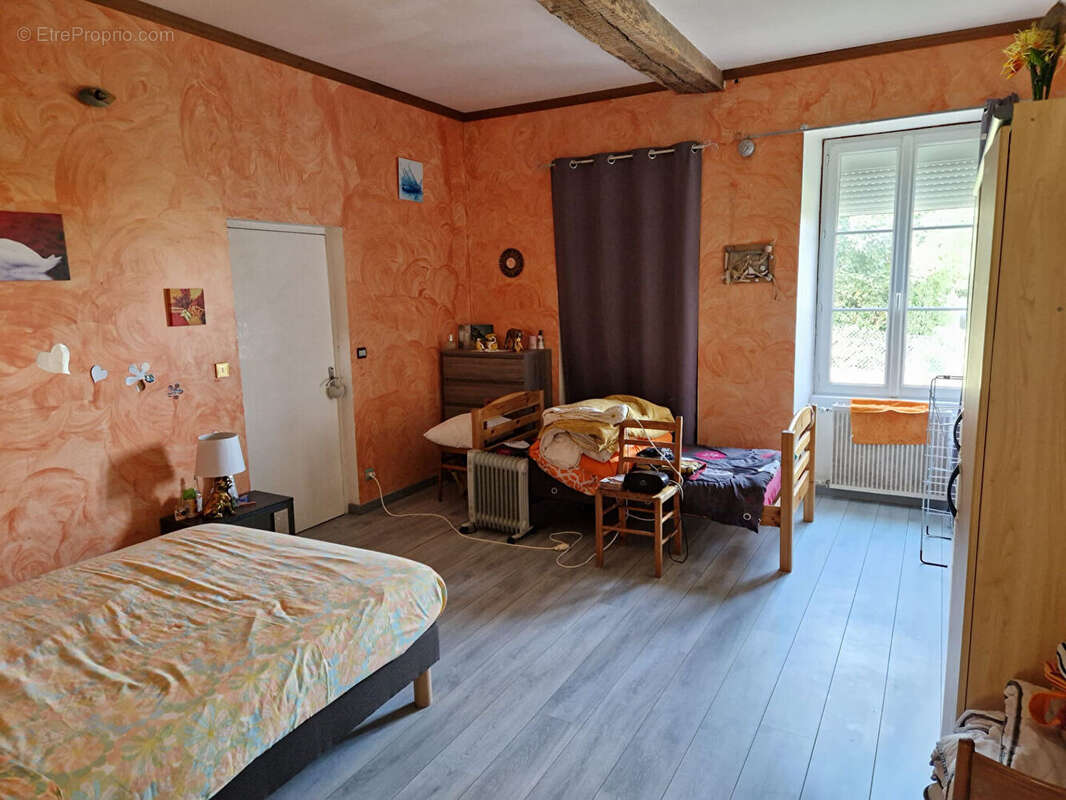 Maison à POURRAIN