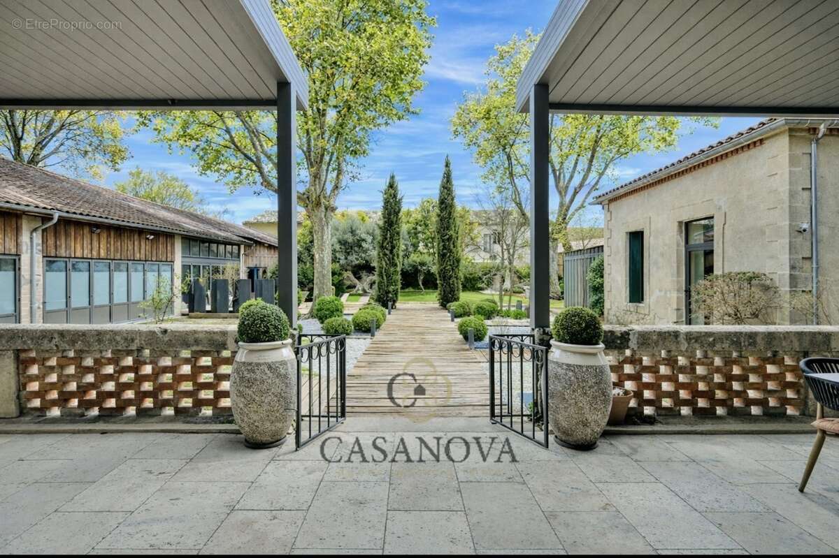 Maison à AIGUES-VIVES