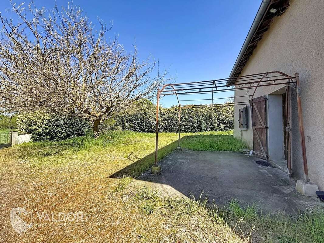 Maison à SAINT-DIDIER-SUR-CHALARONNE