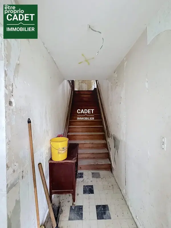 Maison 5 pièces 141 m² à vendre à Villedieu-Les-Poeles (50800) - photo 6