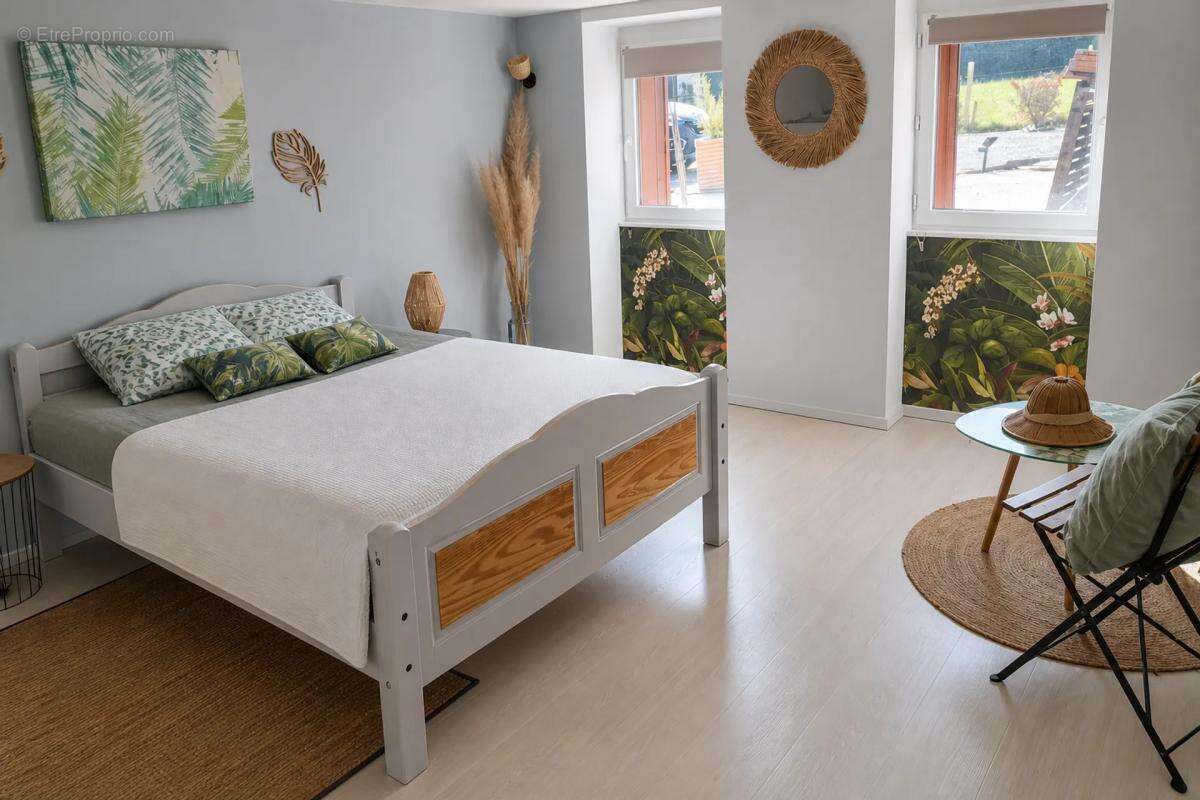 Appartement à SAINT-MEARD-DE-GURCON