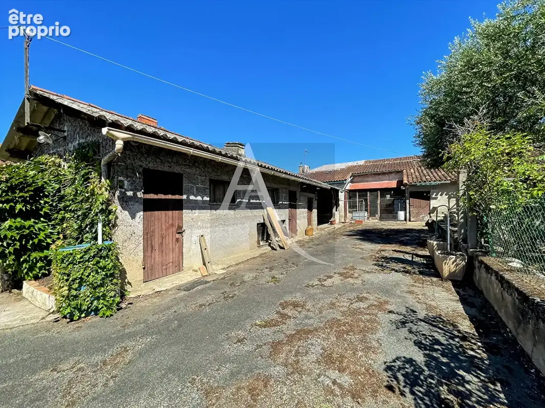 Maison de village avec beaucoup de dépendances ! - photo 15