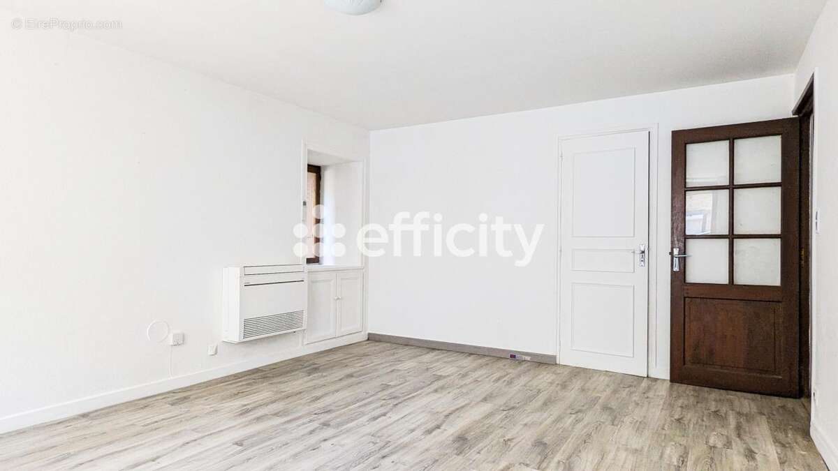 Maison 132 m² à Lugny  - photo 2