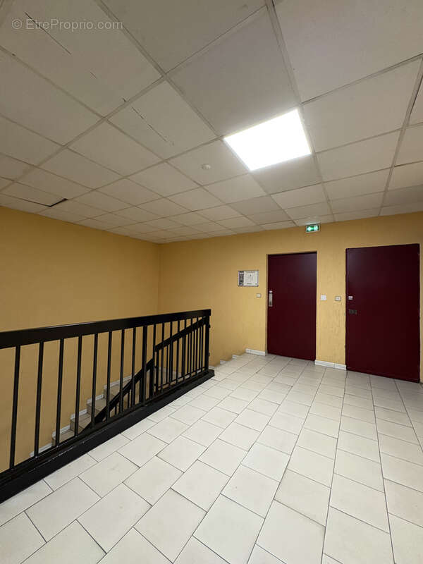 Local professionnel de 99,94 m2   Aix-en-Provence - photo 9