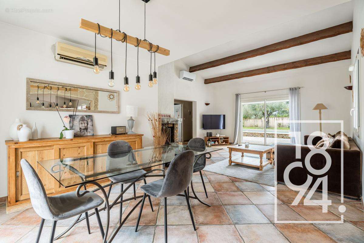 Maison à LA CADIERE-D'AZUR