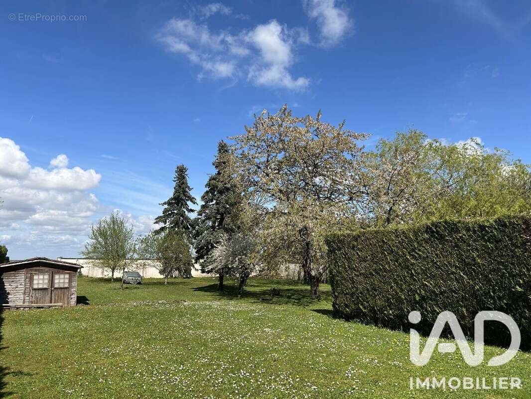 Maison 203 m² à Fromont  - photo 2