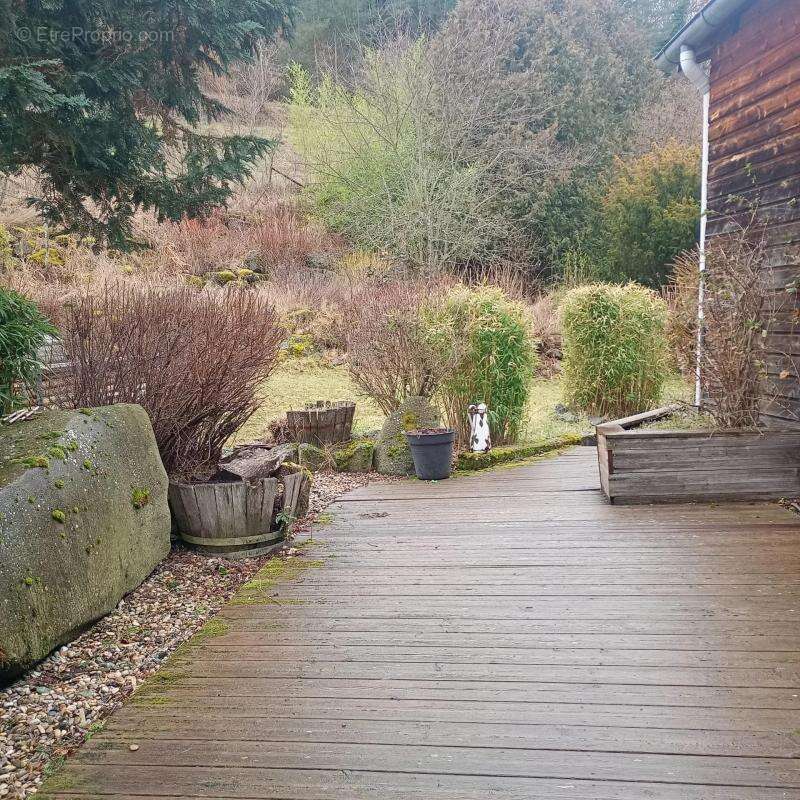 Maison à SAINT-CHRISTOPHE-SUR-DOLAISON