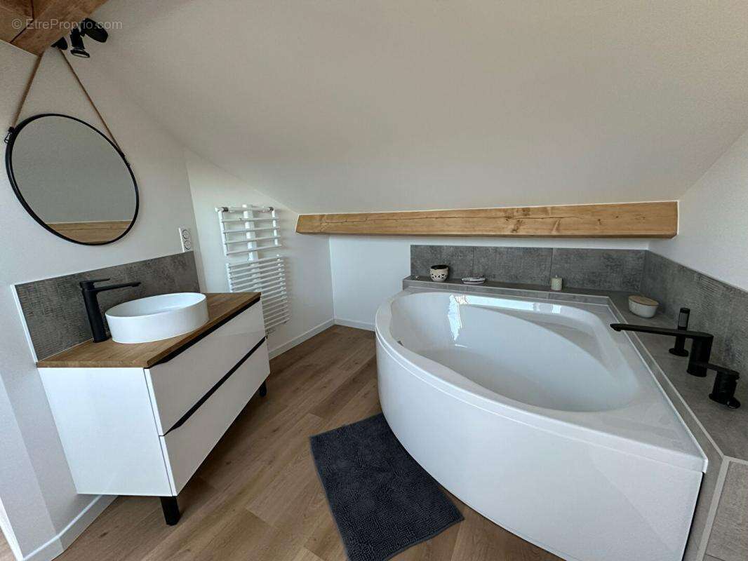 Maison à LA FERTE-BERNARD