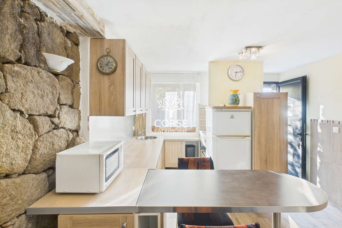 Appartement à MONACIA-D&#039;AULLENE