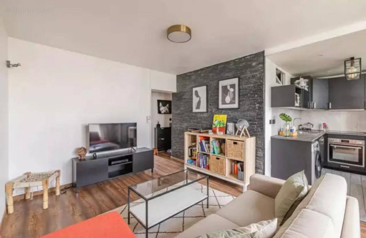 Appartement à MONTROUGE