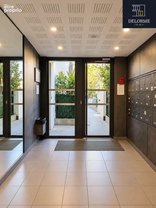 Appartement récent à 200 m du métro Parilly - photo 11