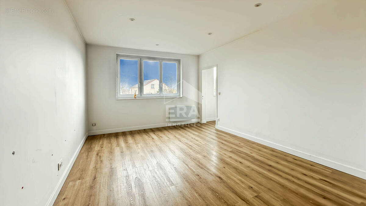 Appartement à SAINT-FARGEAU-PONTHIERRY