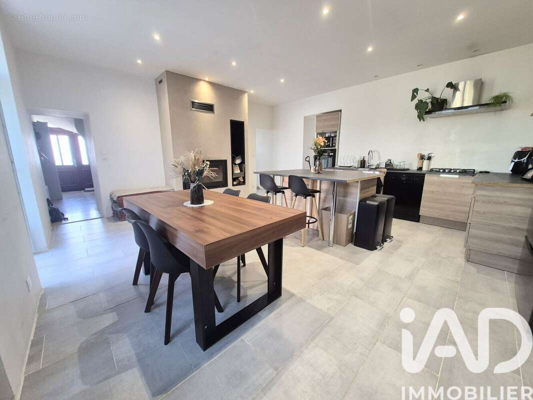 Photo 2 - Maison à MONTS-SUR-GUESNES