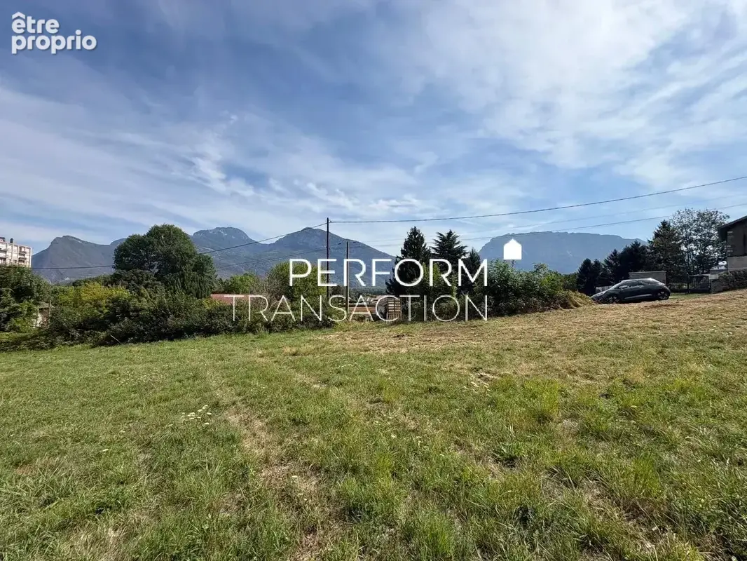 Noyarey- Terrain 1000m² constructible - Possibilité plain-pied - photo 2