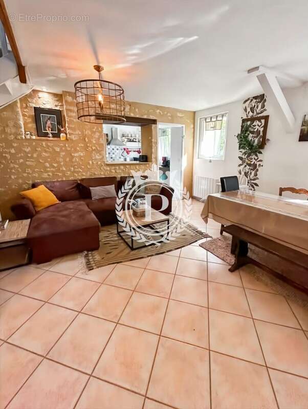 Maison à VICHERES