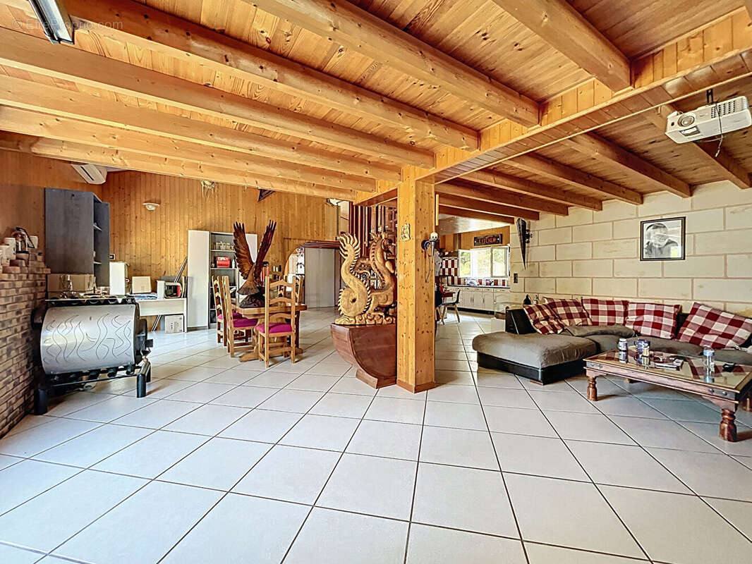 Maison à SAINT-ANDRE-DE-CUBZAC