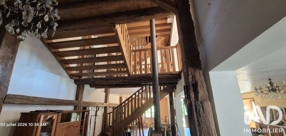 Maison 464 m² à Doucier  - photo 3