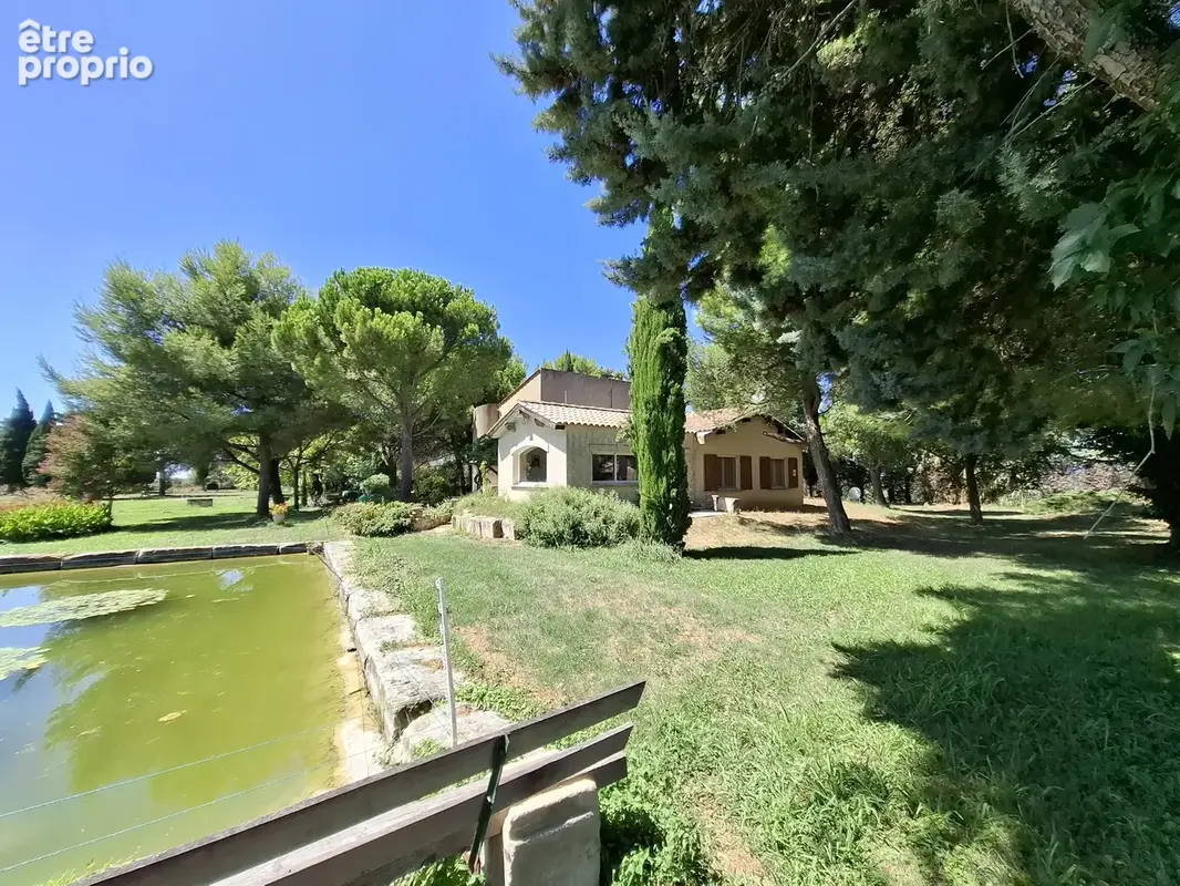 Maison à FONTVIEILLE