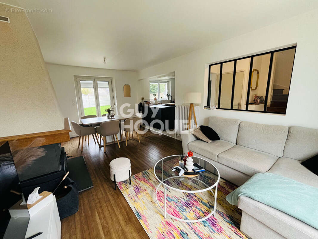 Maison à LE VIVIER-SUR-MER