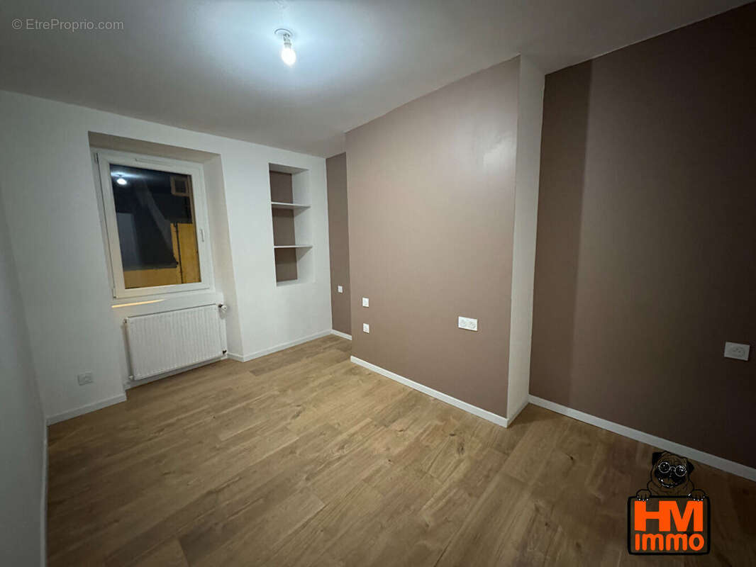 Maison à SAINT-YRIEIX-LA-PERCHE