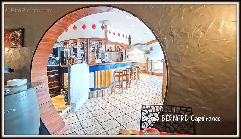 Commerce à AUREILHAN