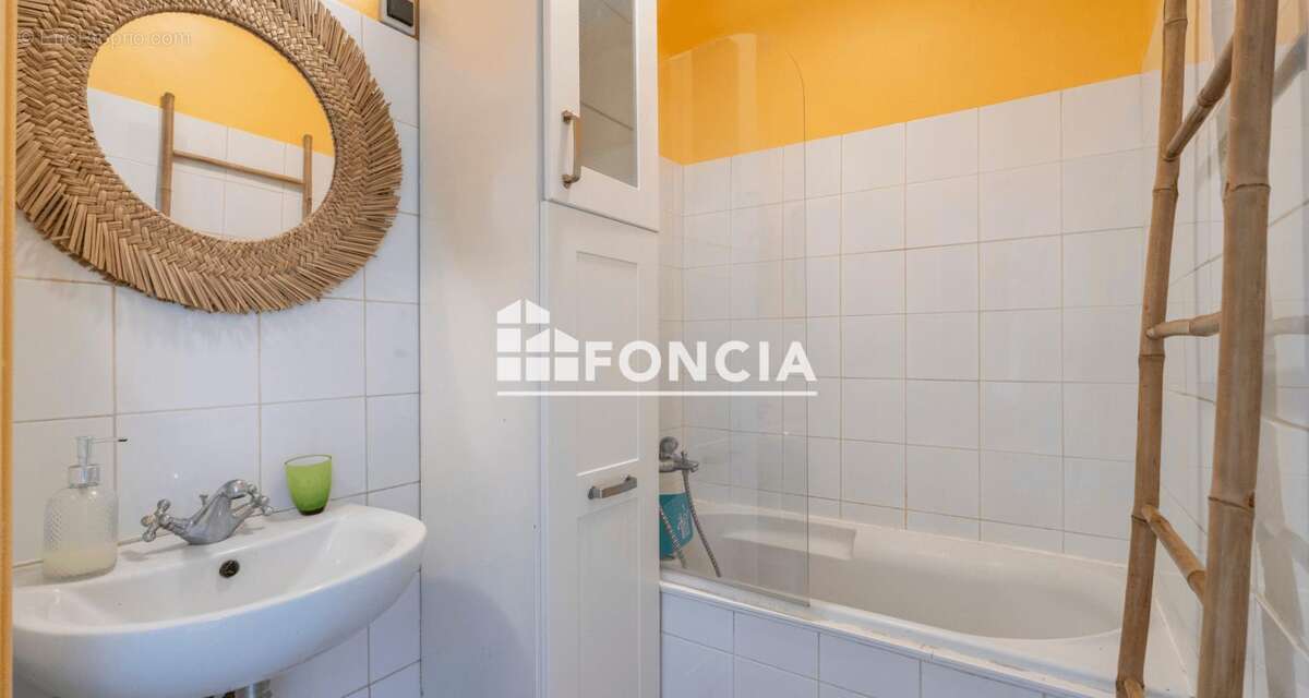 Appartement à MARSEILLE-9E