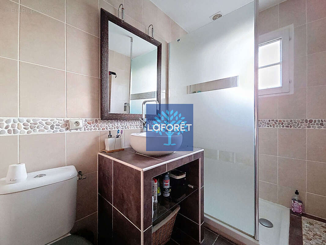 Maison à LEUDEVILLE