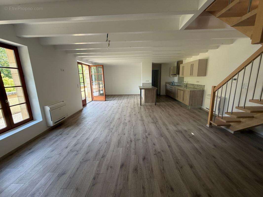 Maison de charme entièrement rénovée avec garage et jardin au cœur de La Roque-Gageac - photo 8