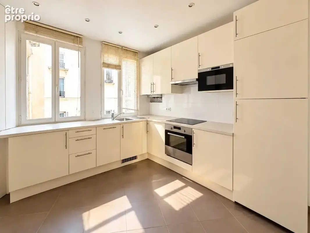 Paris 17ᵉ – villa niel  élégant 2 pièces haussmannien de 48 m² - photo 6