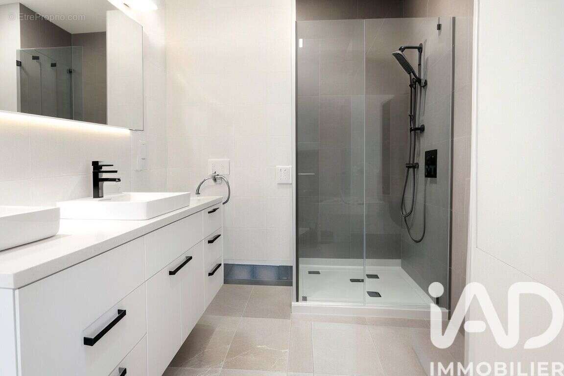 Photo 9 - Appartement à LYON-8E