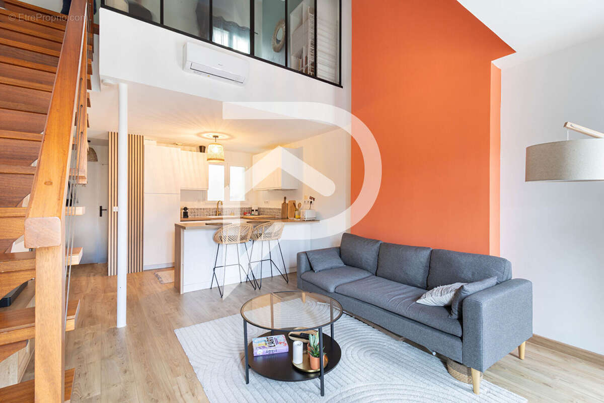 Appartement à MARSEILLE-2E