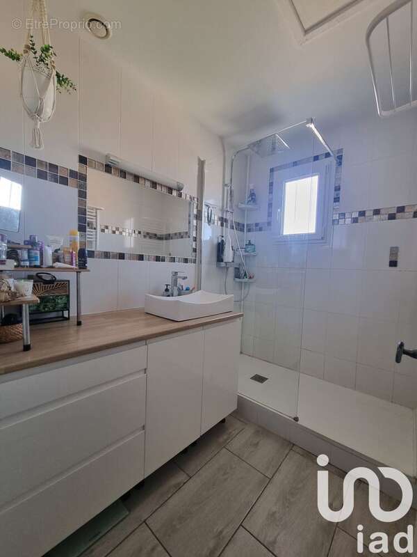 Photo 8 - Maison à CUERS