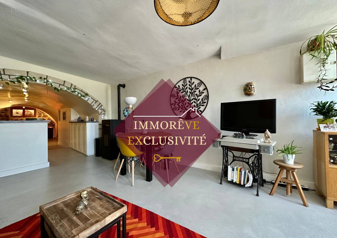 Maison à SAINT-PIERRE-DE-BOEUF