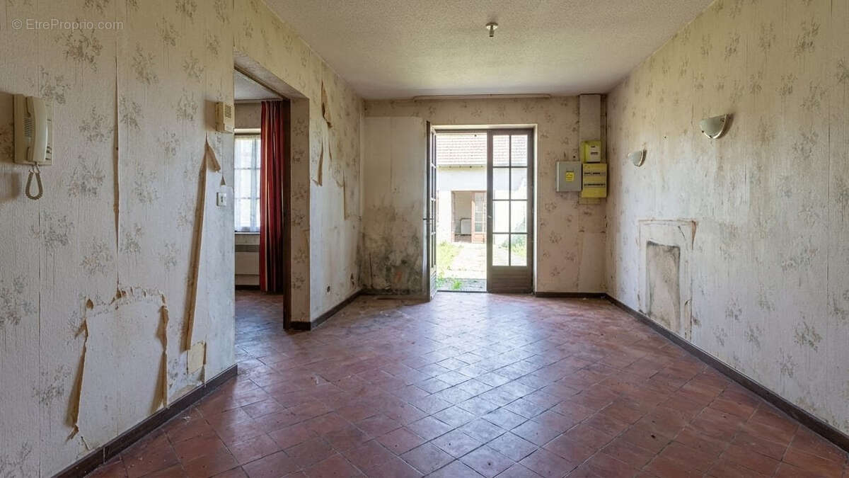 Maison à AULNAY-LA-RIVIERE