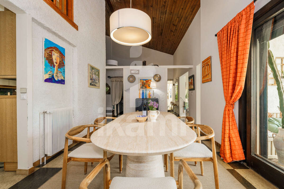 Maison à EYMET