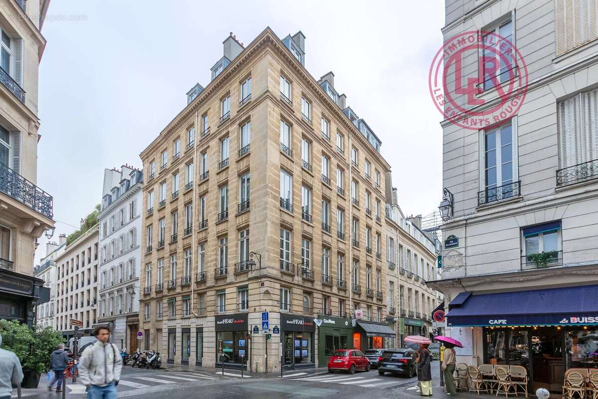 Appartement à PARIS-7E