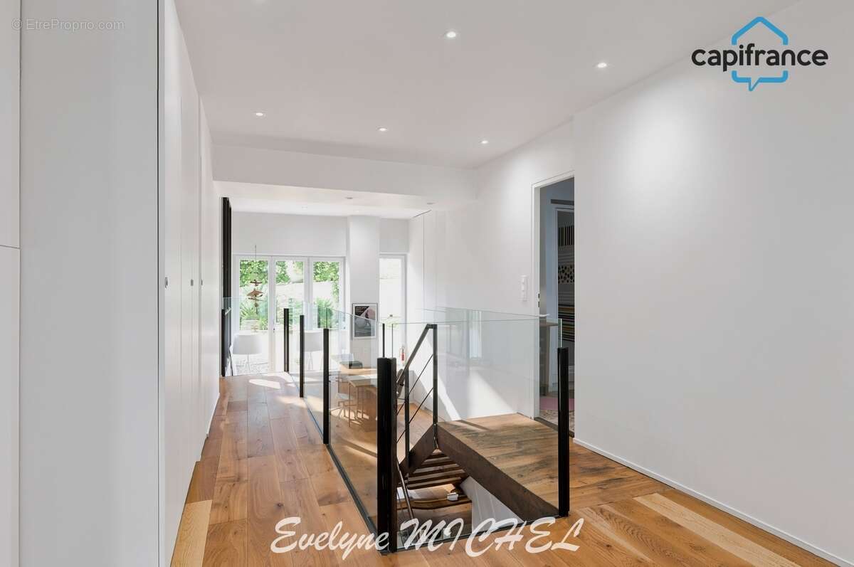 Magnifique Loft d’architecte de 252m2 - Marseille 13014 - photo 15
