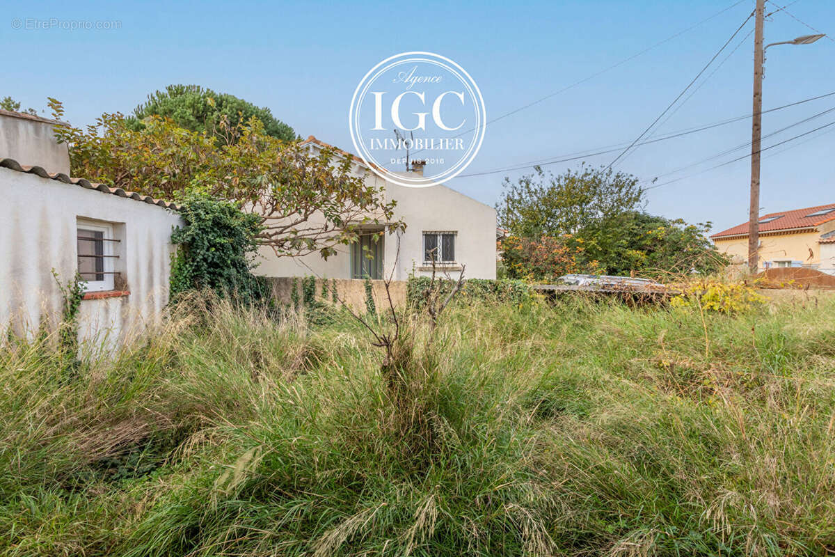 Maison à CHATEAUNEUF-LES-MARTIGUES