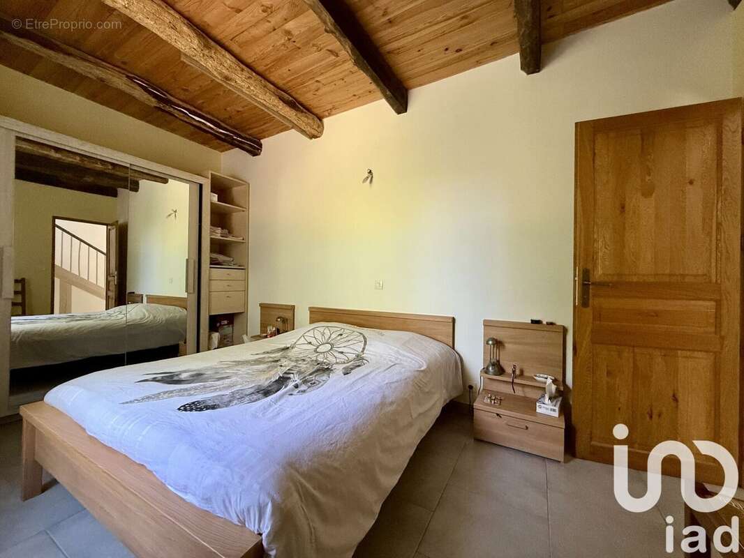 Maison 162 m² à Centres  - photo 4